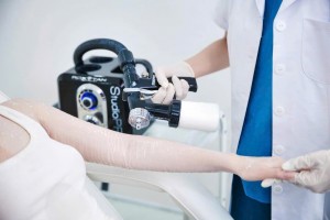 TT Cosmeutical phân phối độc quyền Tinh chất dịch yến collagen (Lotion 2in1 dùng trực tiếp trên da hoặc sử dụng cho máy phun trắng nano)