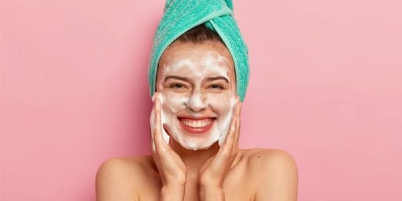 Review những sản phẩm chăm sóc da sau mụn tốt nhất hiện nay